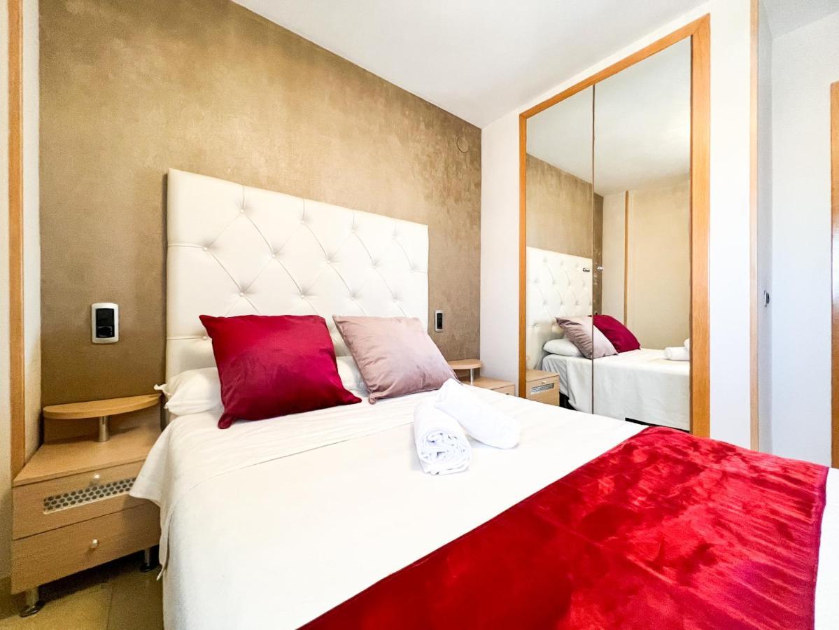 Mediterranean Dream Views โอโรเปซาเดลมาร์ ภายนอก รูปภาพ