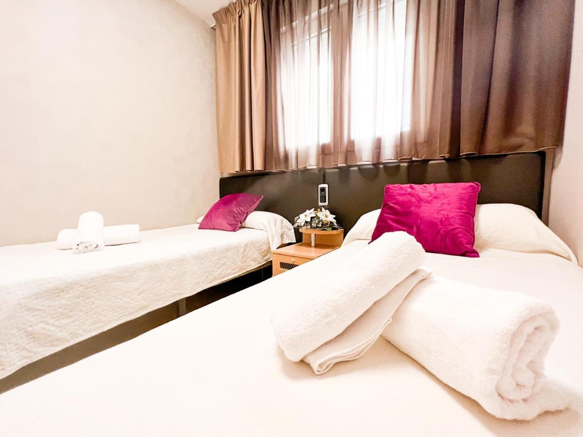 Mediterranean Dream Views โอโรเปซาเดลมาร์ ภายนอก รูปภาพ