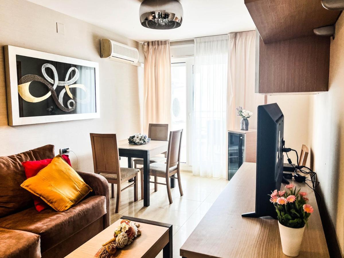 Mediterranean Dream Views โอโรเปซาเดลมาร์ ภายนอก รูปภาพ