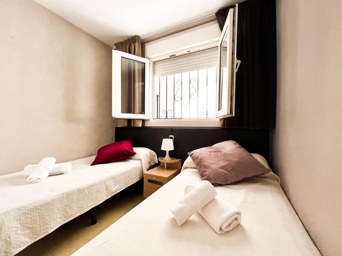 Mediterranean Dream Views โอโรเปซาเดลมาร์ ภายนอก รูปภาพ